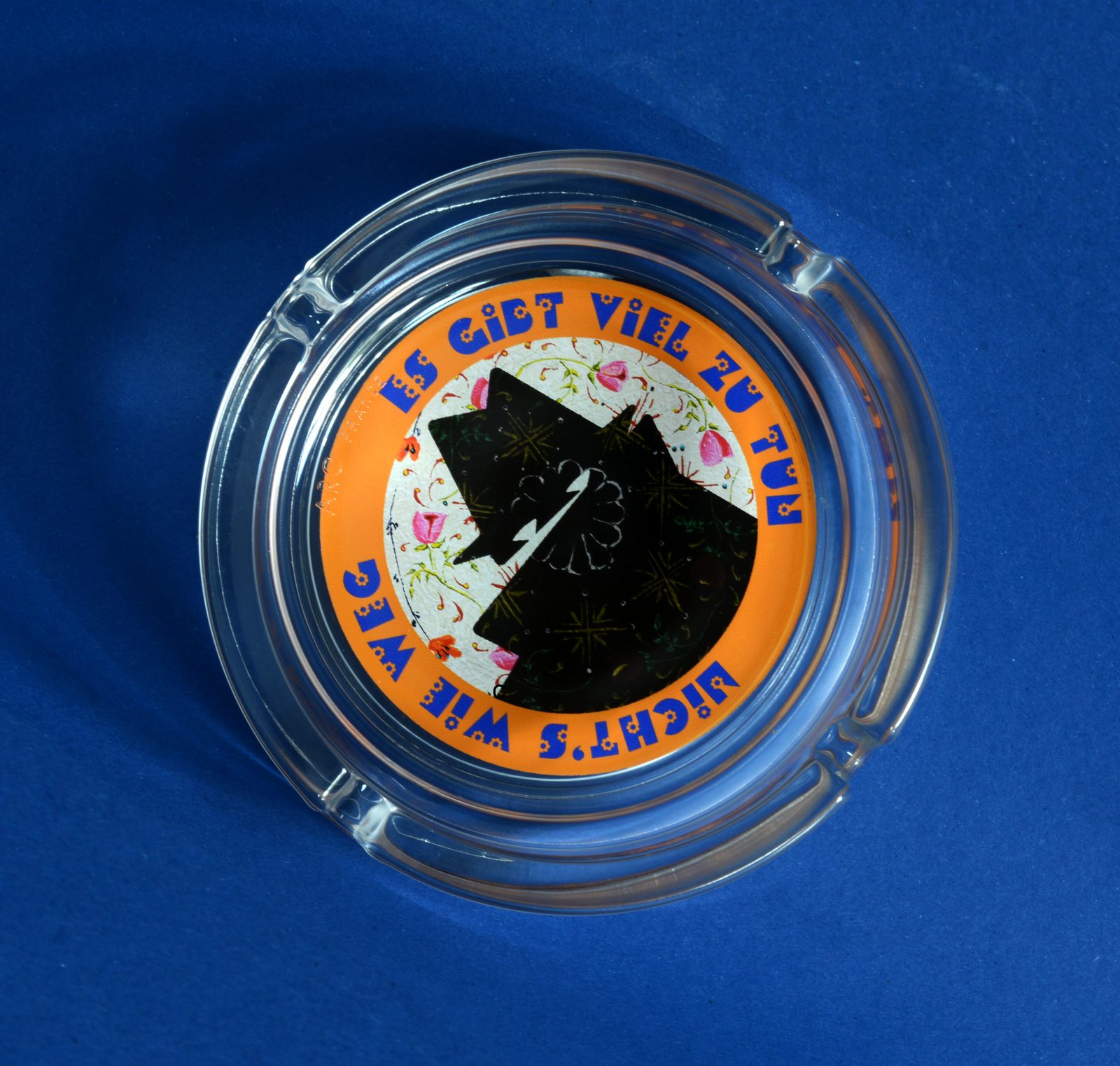 Ashtray- Viel Zu Tun! 1